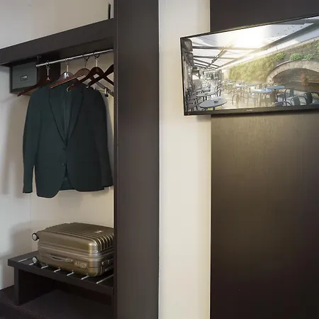 Ξενοδοχείο Ifec 3*