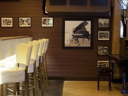 Ifec Hotel Ivry-sur-Seine