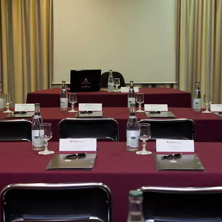 Ifec 3* Ιβρύ-συρ-Σεν